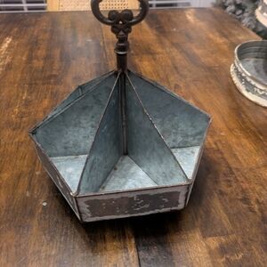 Vintage-Inspired Metal Organizer with Handle